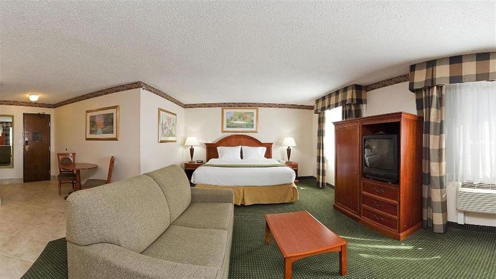 Holiday Inn Express & Suites Johnstown By Ihg Ngoại thất bức ảnh