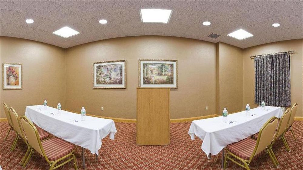 Holiday Inn Express & Suites Johnstown By Ihg Ngoại thất bức ảnh