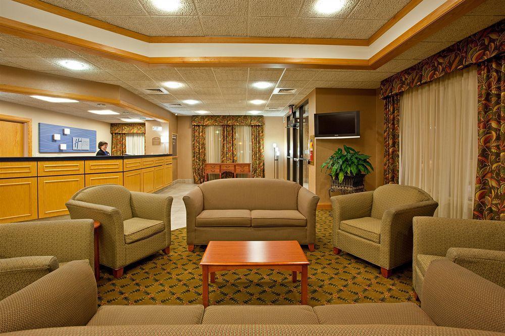 Holiday Inn Express & Suites Johnstown By Ihg Ngoại thất bức ảnh