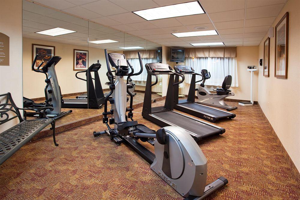 Holiday Inn Express & Suites Johnstown By Ihg Ngoại thất bức ảnh