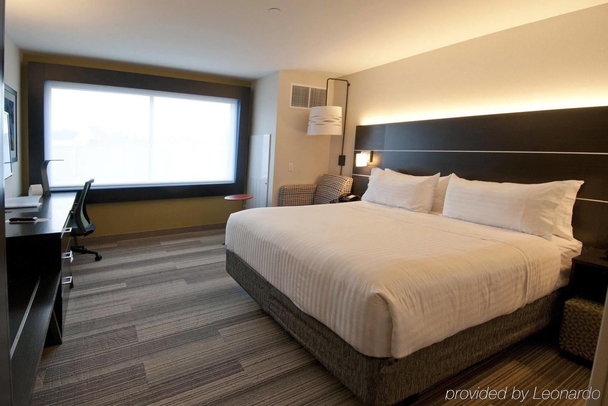Holiday Inn Express & Suites Johnstown By Ihg Ngoại thất bức ảnh
