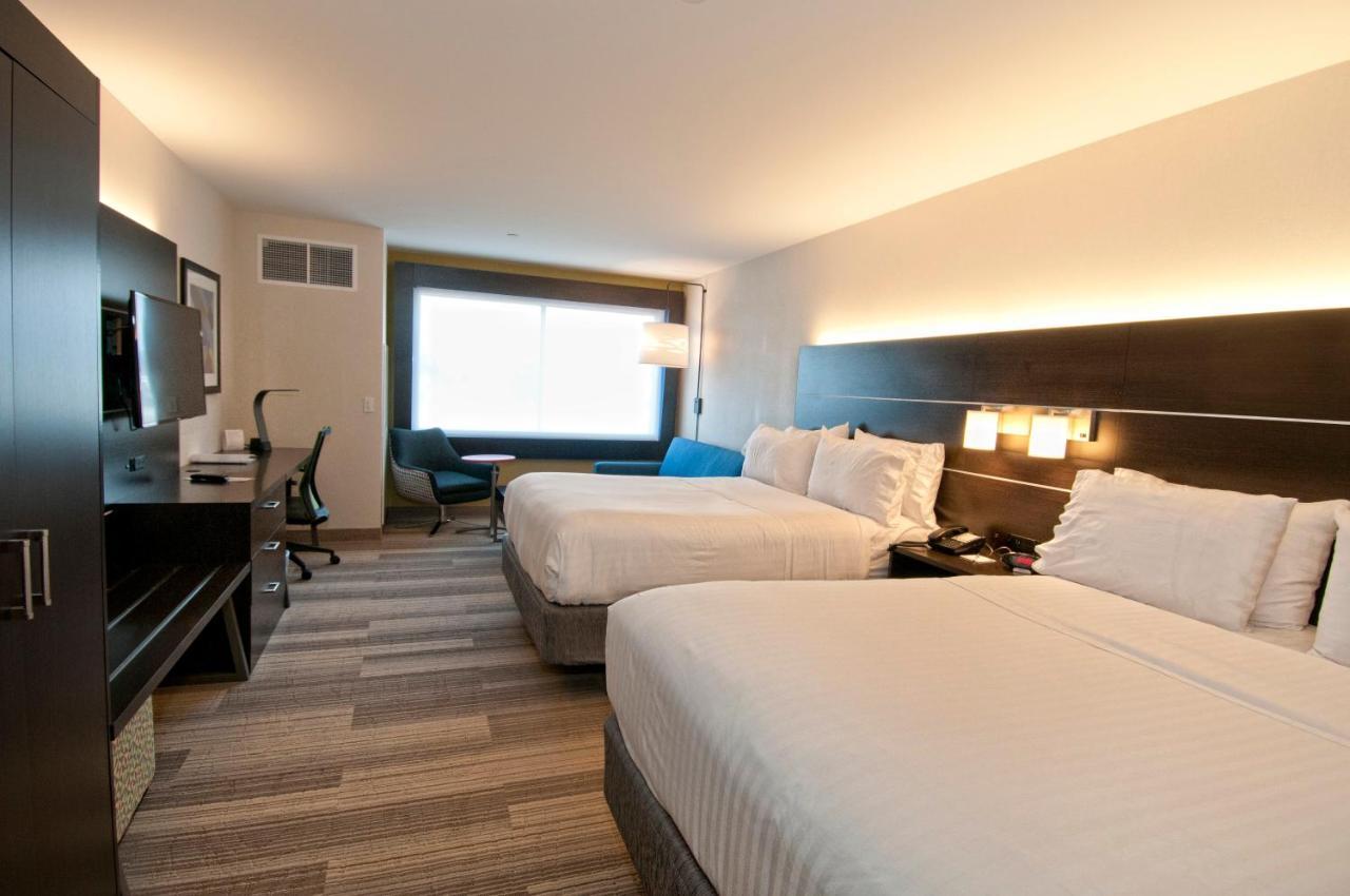 Holiday Inn Express & Suites Johnstown By Ihg Ngoại thất bức ảnh