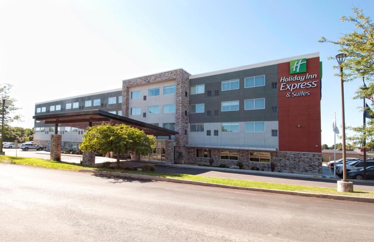 Holiday Inn Express & Suites Johnstown, An Ihg Hotel Ngoại thất bức ảnh